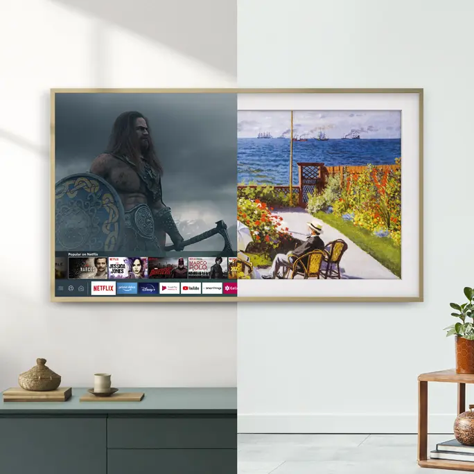 Entre los productos más vendidos esta el televisor “The Frame” esta colgado en la pared, tiene marco de madera, parece un cuadro.